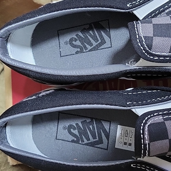 NWT- Vans Unisex ‘Classic’ Checkerboard Slip On - Picture 5 of 7